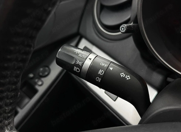 MAZDA 3 2010 — imagine 17