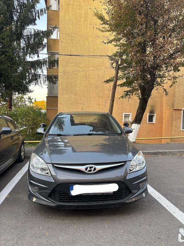 HYUNDAI i30 2011 — imagine 2