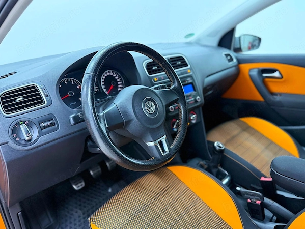 VOLKSWAGEN Polo 2011 — imagine 10