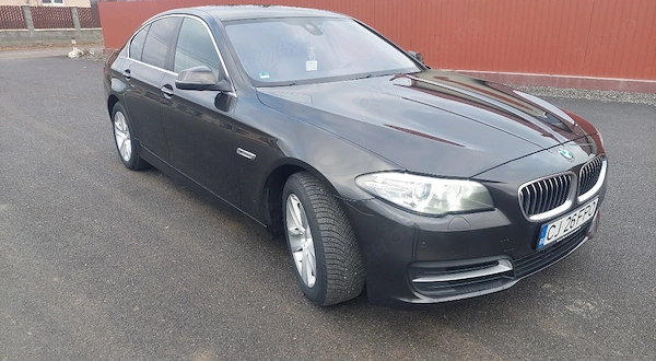 BMW Seria 5 2015 — imagine 3