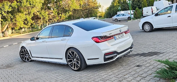 BMW Seria 7 2020 — imagine 4