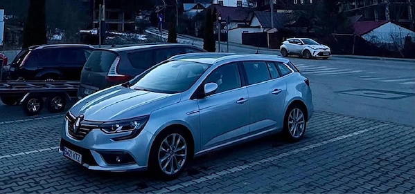 RENAULT Megane 2019 — imagine 1