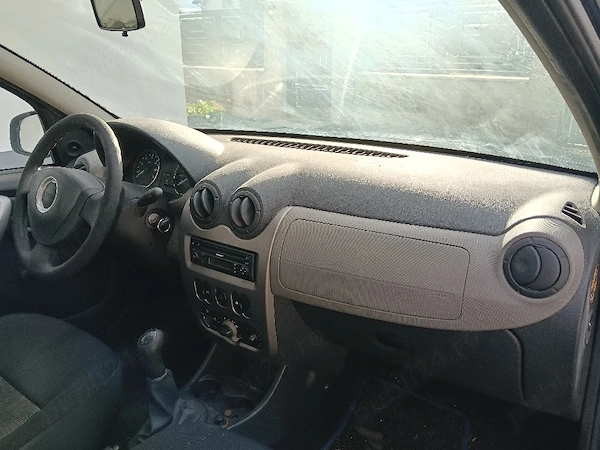 DACIA Sandero 2009 — imagine 3