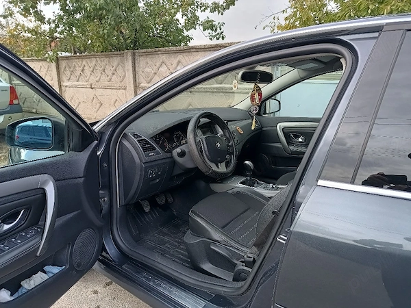 RENAULT Laguna 2013 — imagine 1
