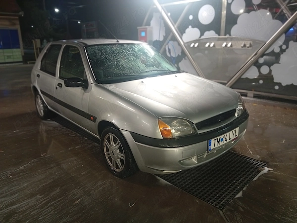 FORD Fiesta 2000 — imagine 3