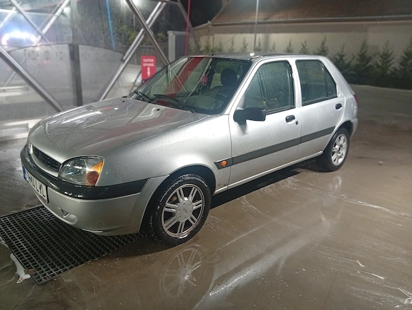 FORD Fiesta 2000 — imagine 4