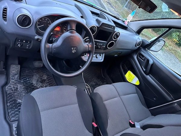 PEUGEOT Partner 2018 — imagine 4