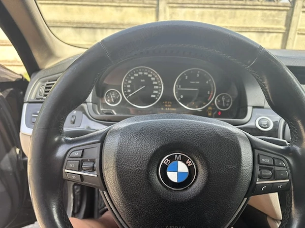 BMW Seria 5 2011 — imagine 5