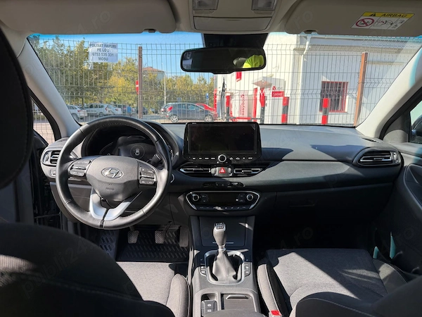 HYUNDAI i30 2024 — imagine 3