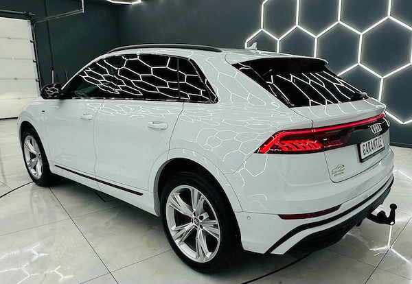 AUDI Q8 2020 — imagine 3