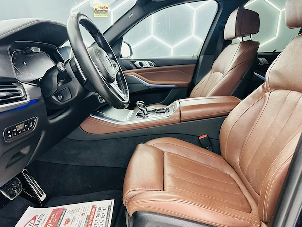 BMW  2019 — imagine 15