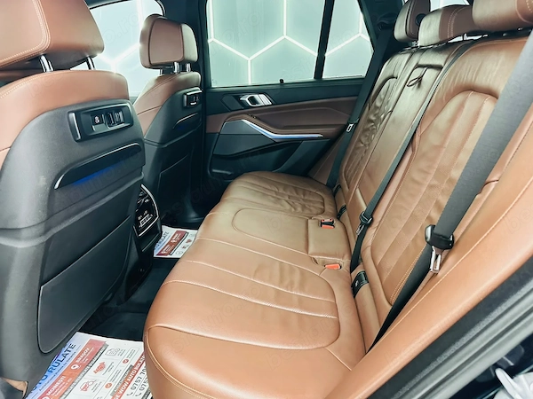 BMW  2019 — imagine 17