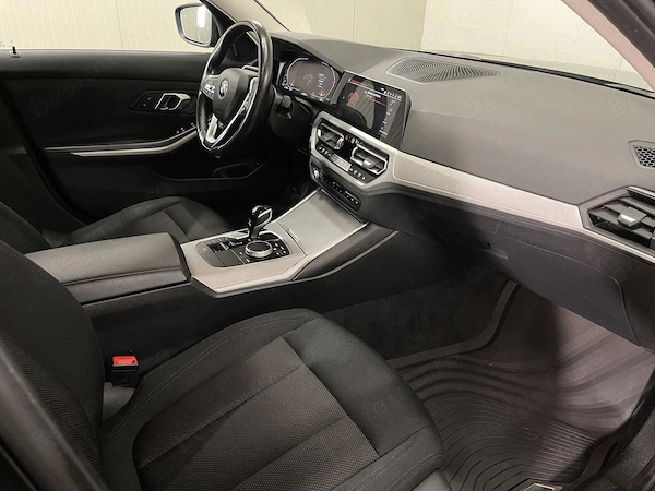 BMW Seria 3 2022 — imagine 10