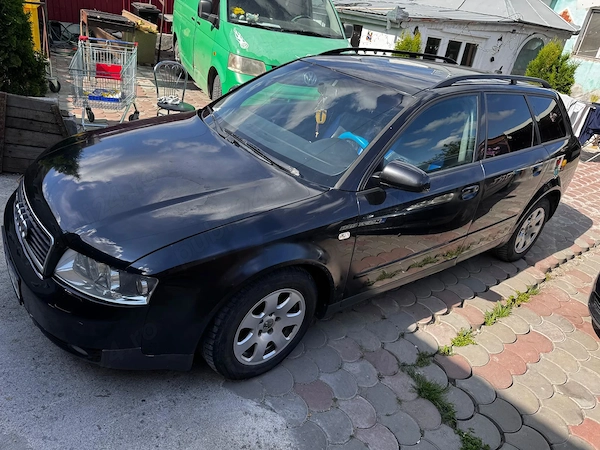 AUDI A4 2002 — imagine 2