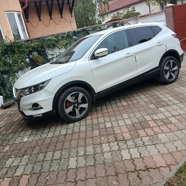 NISSAN Qashqai 2020 — imagine 4