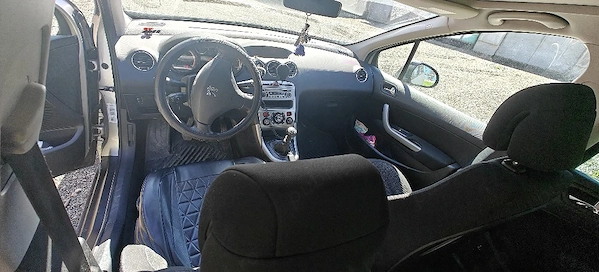 PEUGEOT 308 2009 — imagine 3