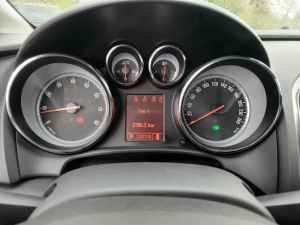 OPEL Astra 2010 — imagine 9