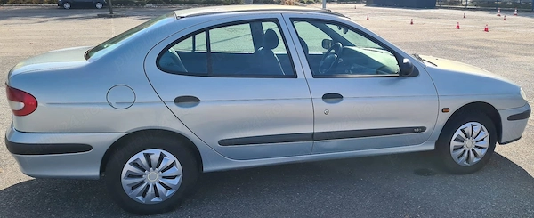 RENAULT Megane 2000 — imagine 5