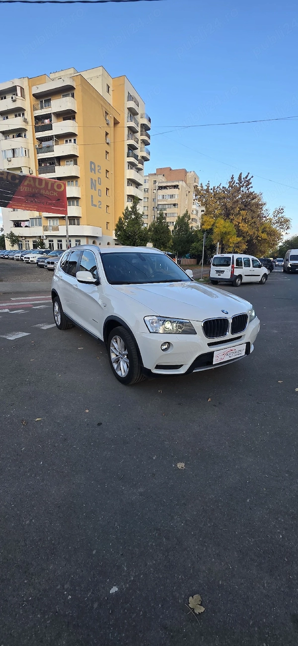 BMW  2011 — imagine 6