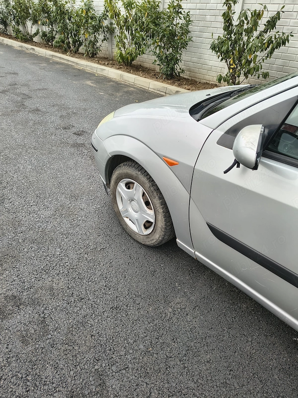 FORD Focus 2001 — imagine 4