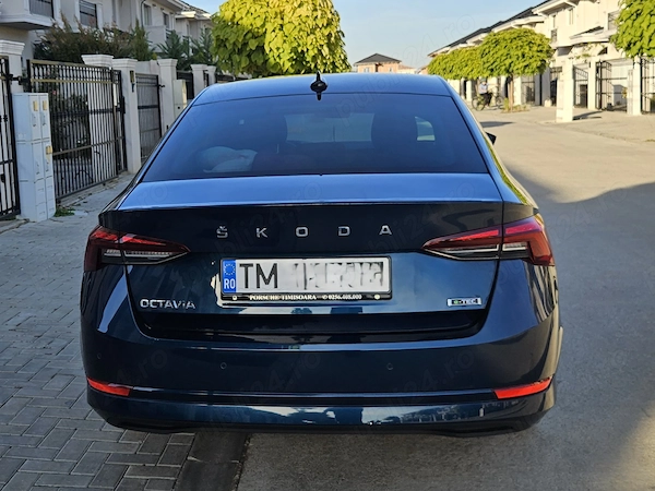 SKODA Octavia 2021 — imagine 3