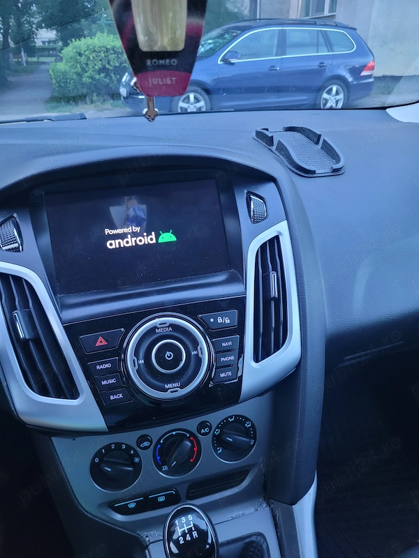 FORD Focus 2011 — imagine 7