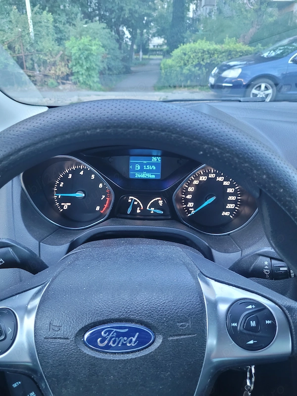 FORD Focus 2011 — imagine 6