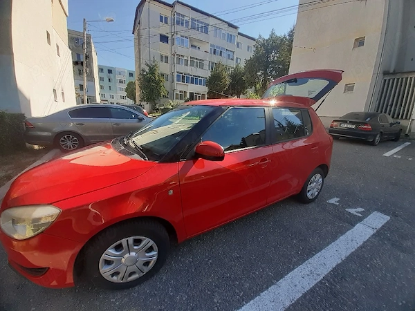 SKODA Fabia 2011 — imagine 2