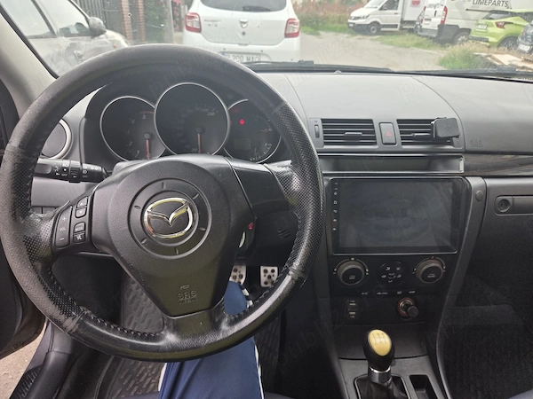 MAZDA 3 2006 — imagine 2
