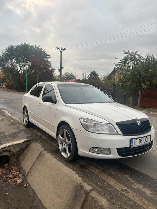 SKODA Octavia 2012 — imagine 3