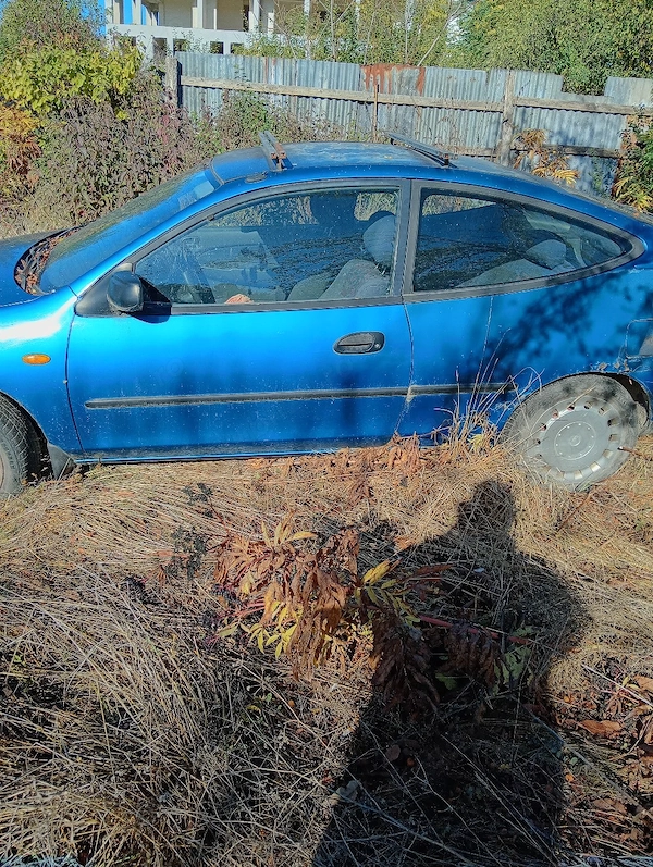 MAZDA 323 1998 — imagine 2