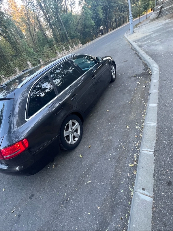 AUDI A4 2009 — imagine 3