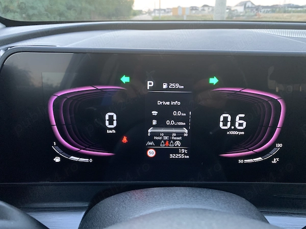 KIA Sportage 2022 — imagine 4