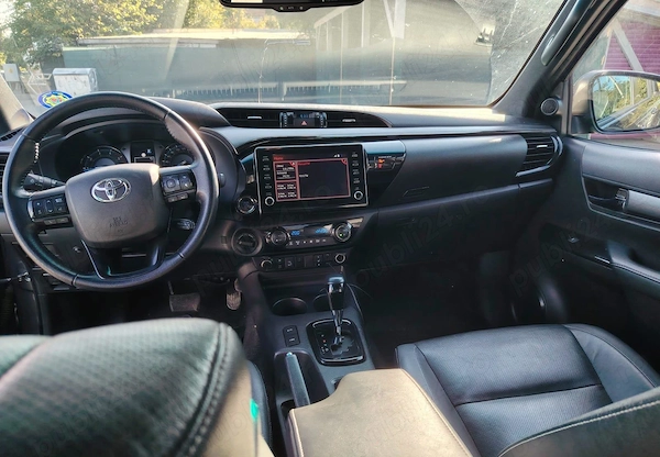 TOYOTA Hilux 2022 — imagine 3