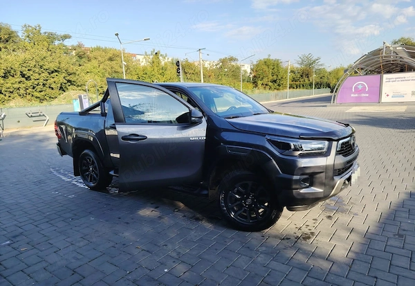 TOYOTA Hilux 2022 — imagine 2