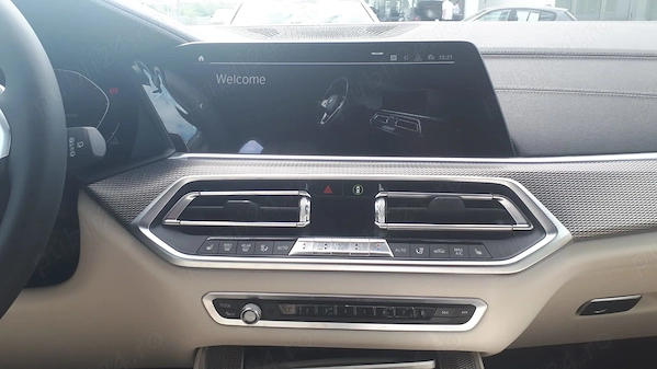 BMW  2019 — imagine 5