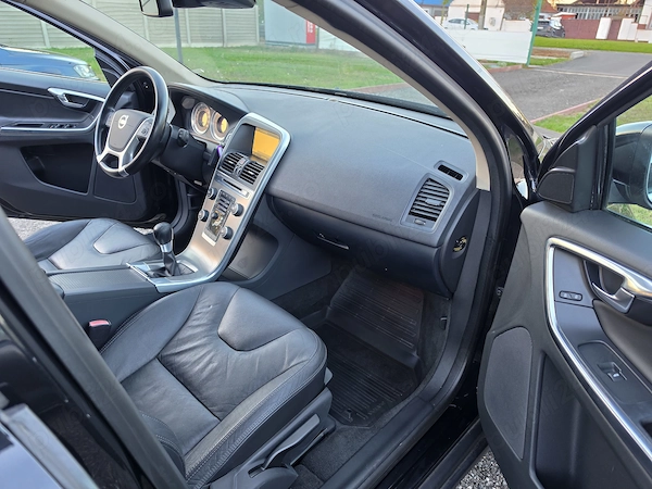 VOLVO XC60 2013 — imagine 8
