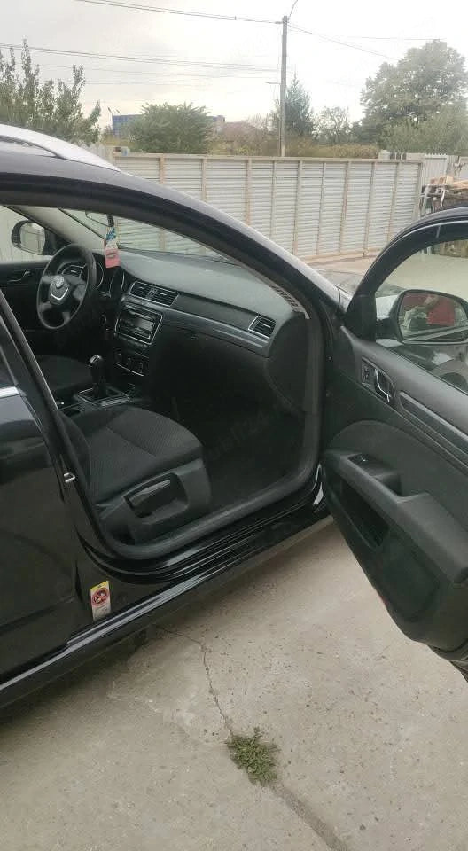 SKODA Superb 2010 — imagine 4