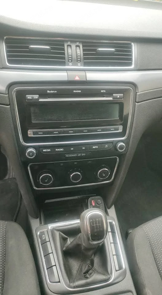 SKODA Superb 2010 — imagine 5