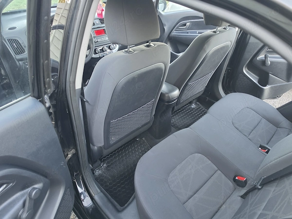KIA Rio 2013 — imagine 6
