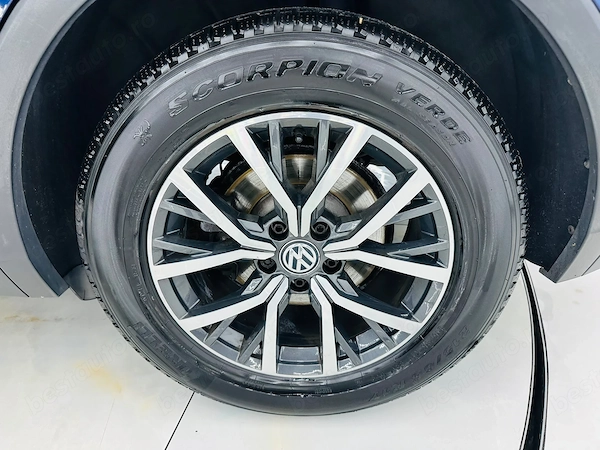 VOLKSWAGEN Tiguan 2018 — imagine 9