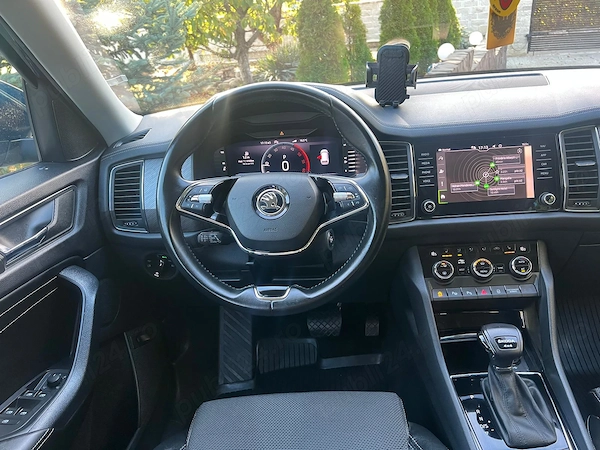 SKODA Kodiaq 2023 — imagine 5