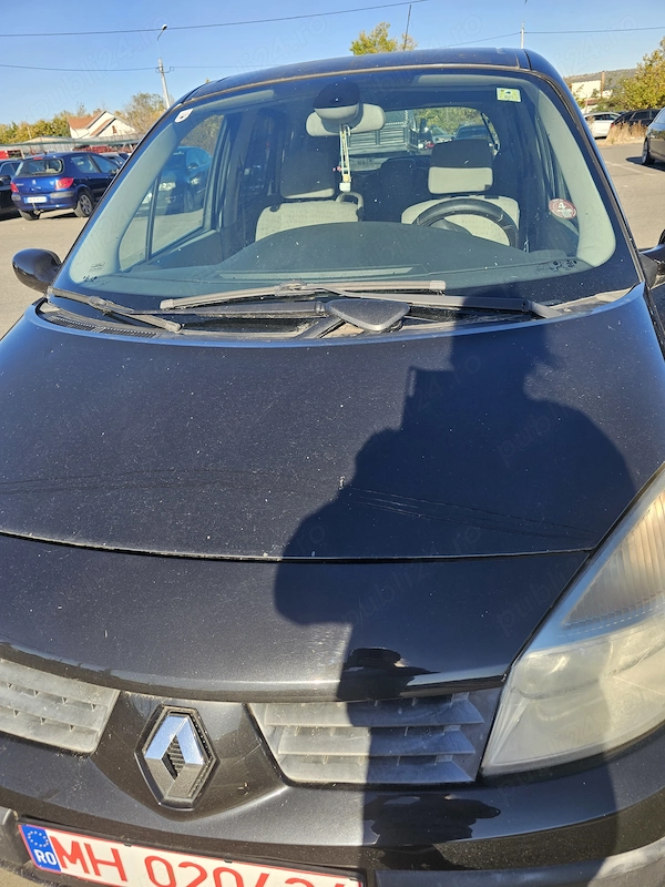 RENAULT 4 2004 — imagine 2
