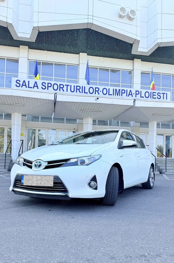 TOYOTA Auris 2015 — imagine 1