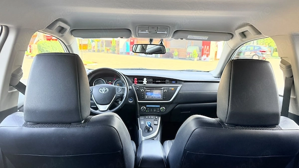 TOYOTA Auris 2015 — imagine 4