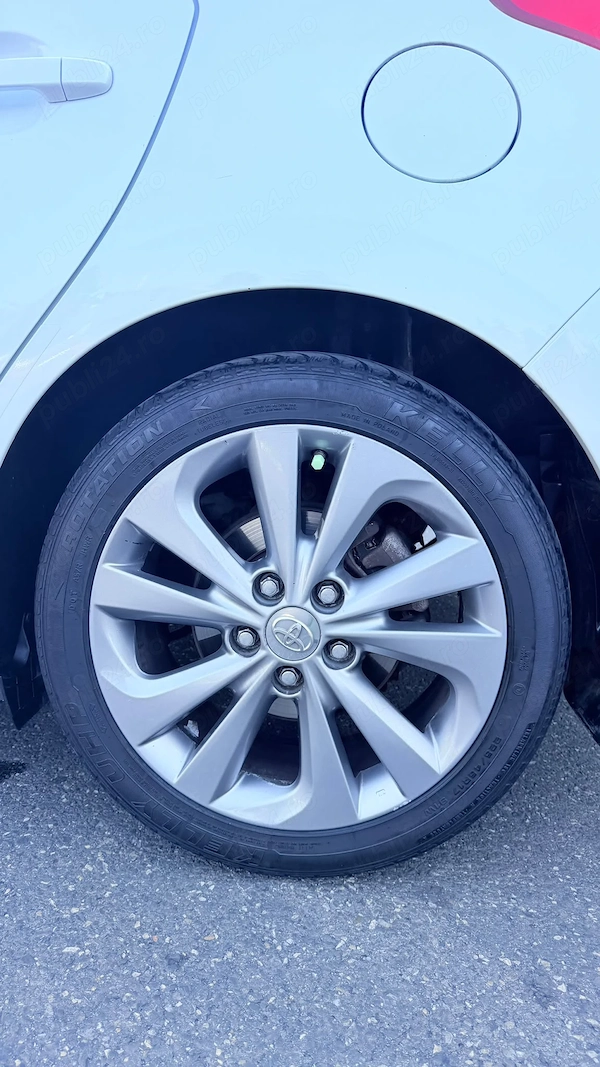 TOYOTA Auris 2015 — imagine 5