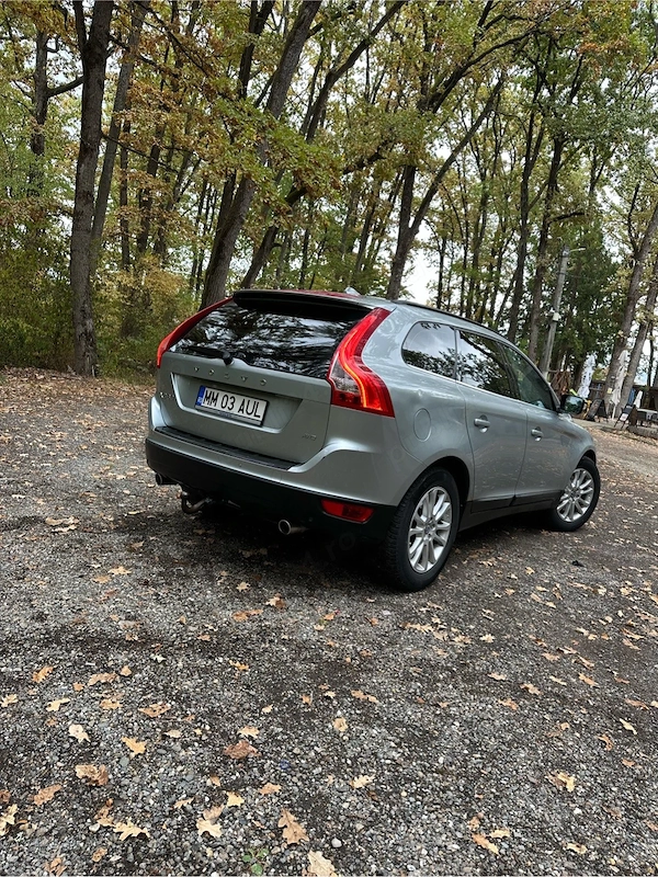 VOLVO XC60 2010 — imagine 4