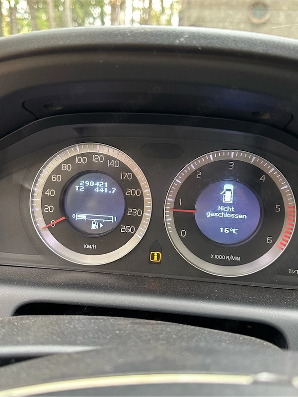 VOLVO XC60 2010 — imagine 2