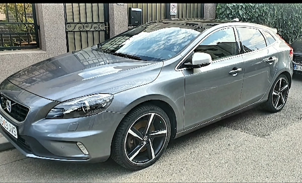 VOLVO V40 2016 — imagine 2