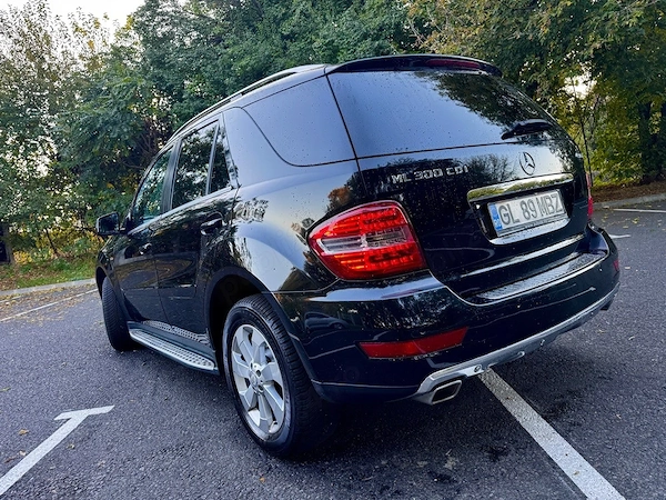 MERCEDES-BENZ ML-Class 2011 — imagine 8